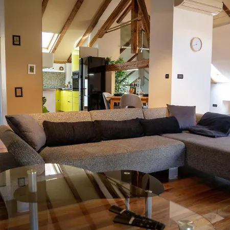 Greatstay - With Free Parking In Center Apartment *